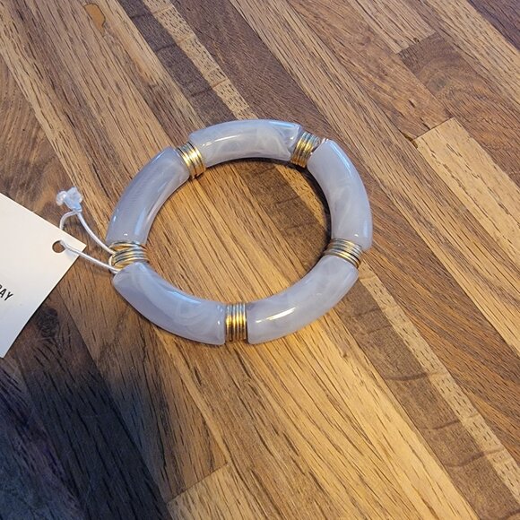 Meghan Browne Style Henry Gray Stretch Chunky Beaded Bracelet - Picture 3 of 10